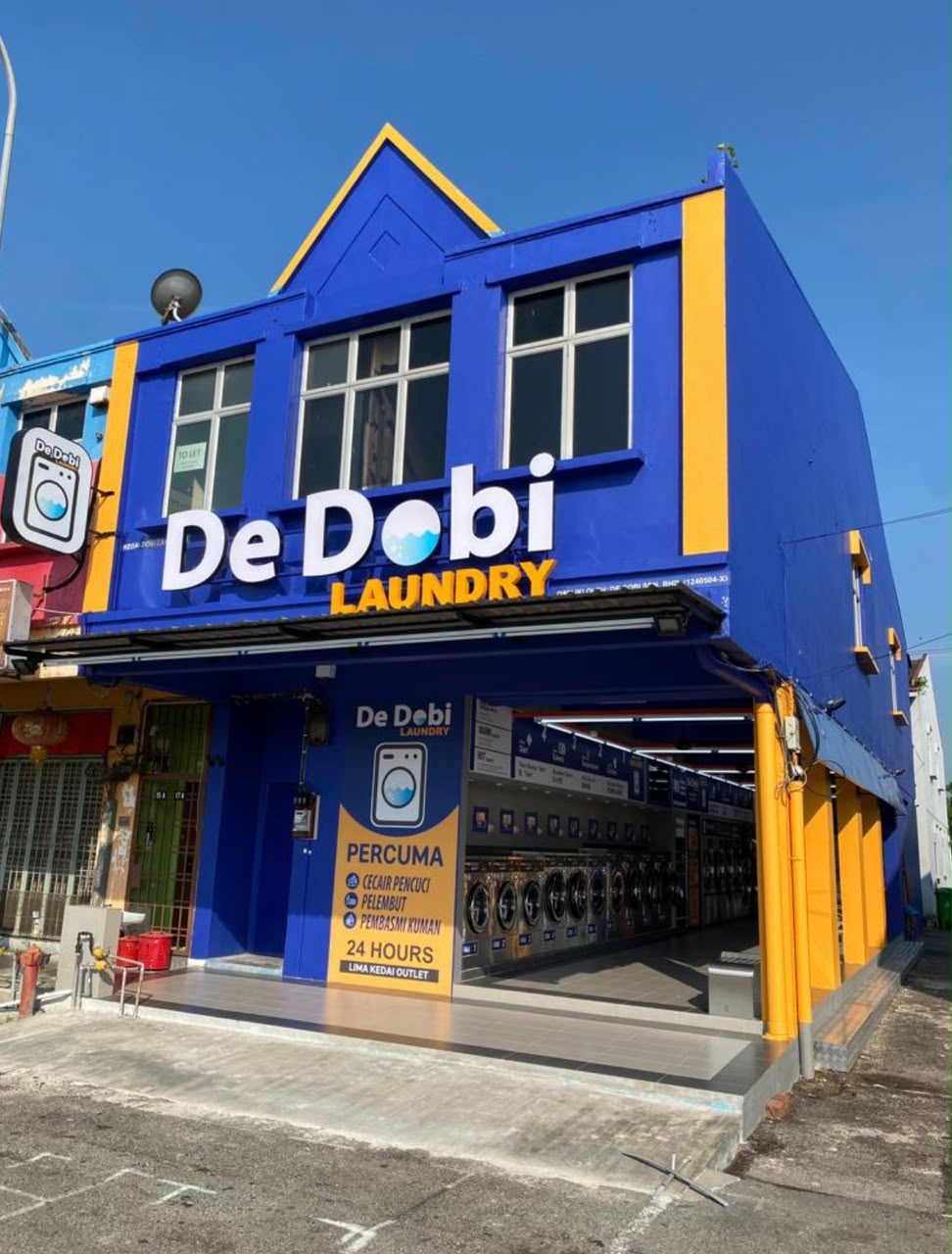Lima Kedai outlet