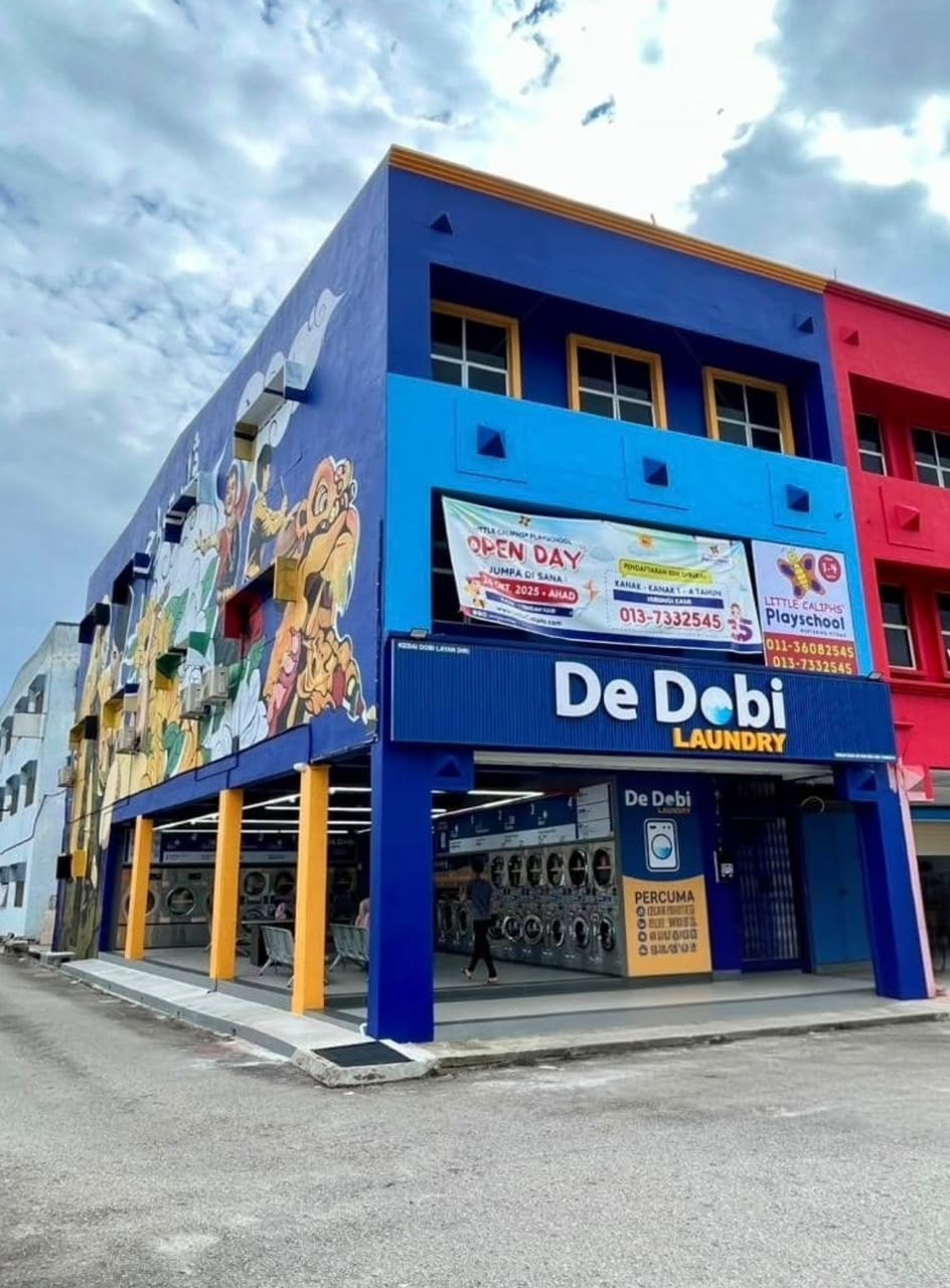Parit Raja 2 outlet