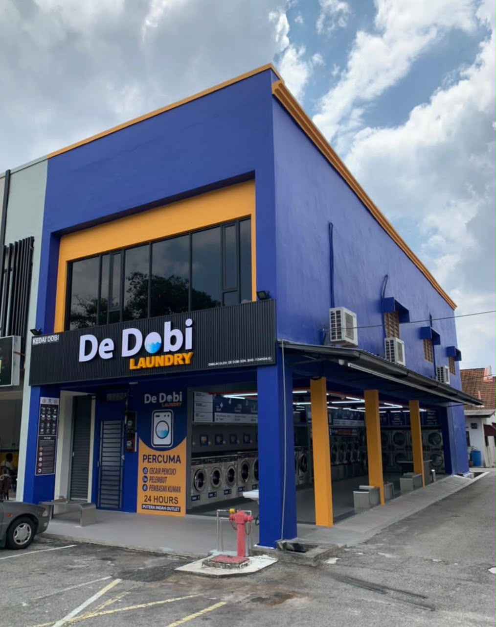 Putera Indah outlet