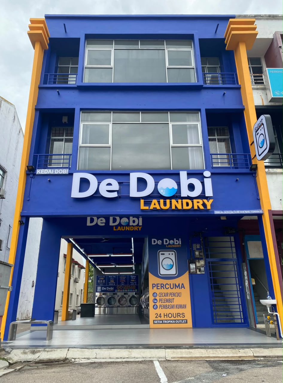 Setia Tropika outlet